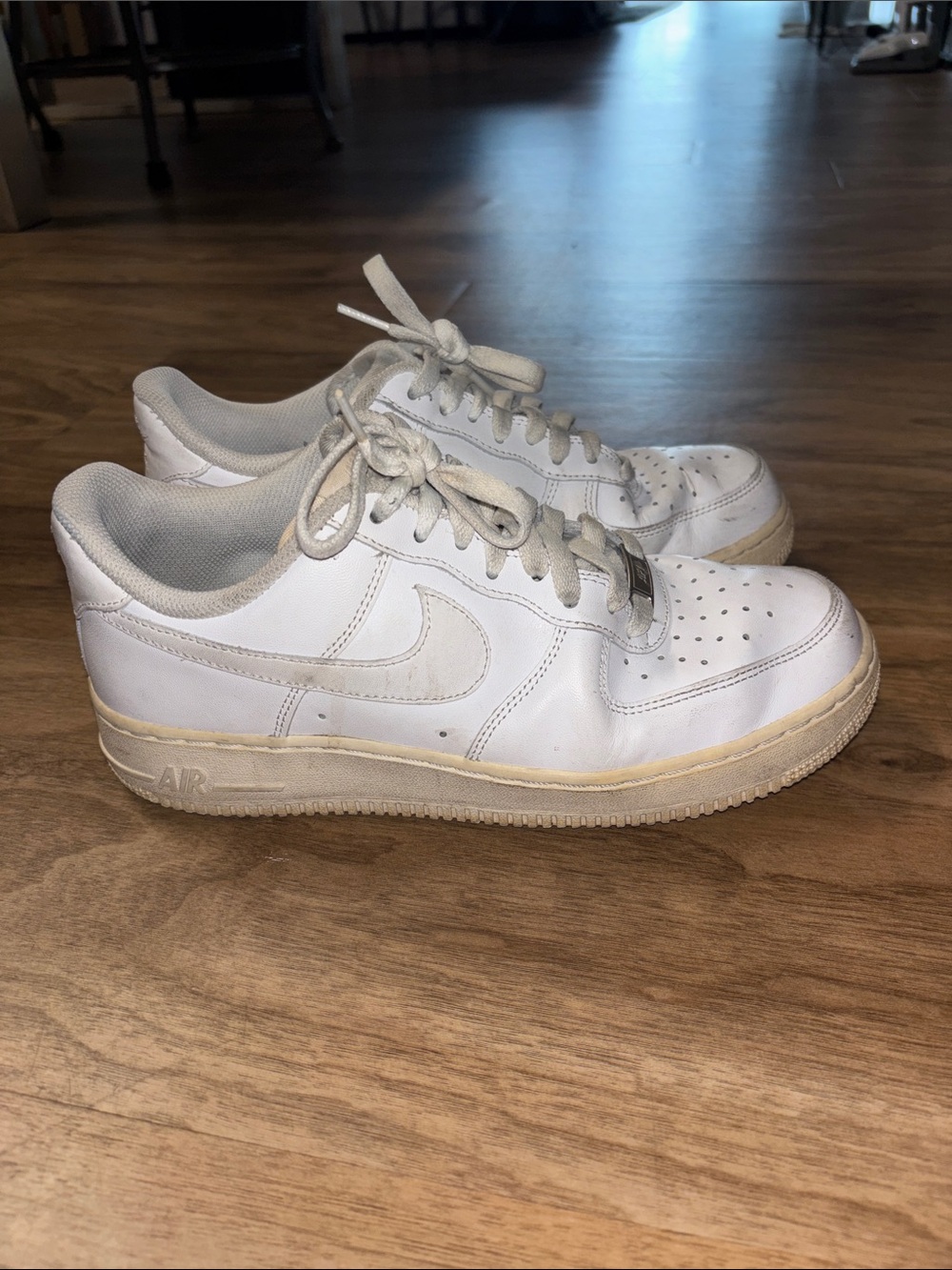 Nike White Women’s Low-Top Sneakers